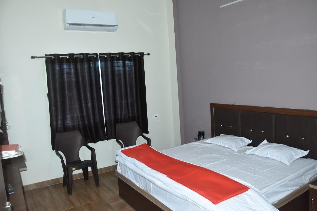 Hotel Shivanjali Palace Ujjain Dış mekan fotoğraf