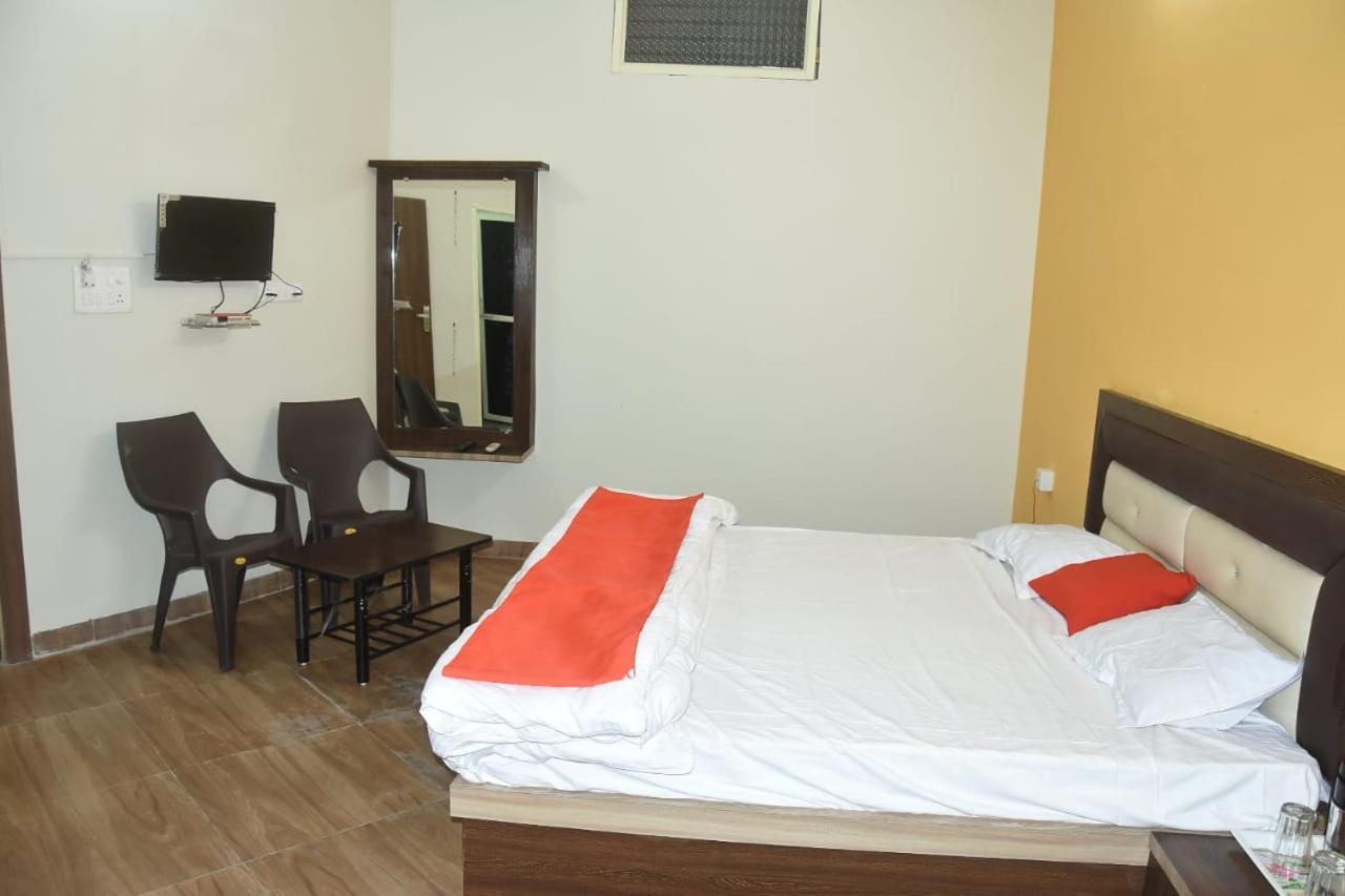 Hotel Shivanjali Palace Ujjain Dış mekan fotoğraf